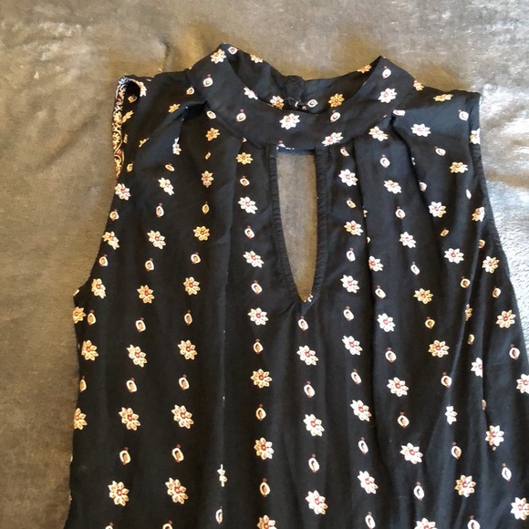 Womens Size small Angie floral sleeveless romper - Picture 5 of 9